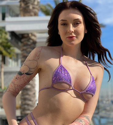 Charlotte Sins