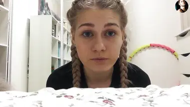 Развод по скайпу 18-летней няшки на показ сисек и вареника